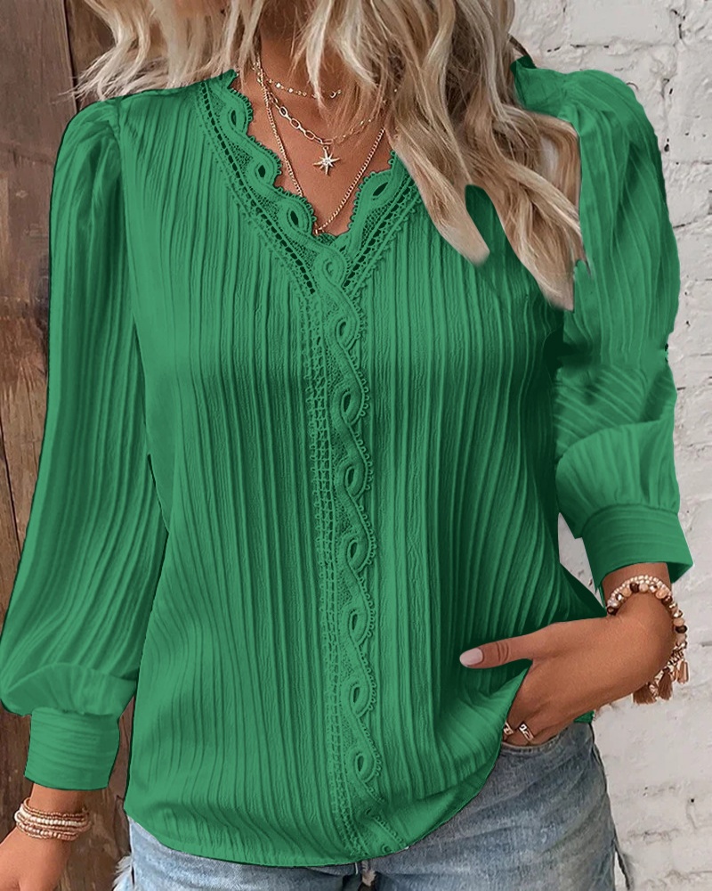 بلوزات نسائية بيضاء بخياطة من  - مراجعة Sewing V وسعره